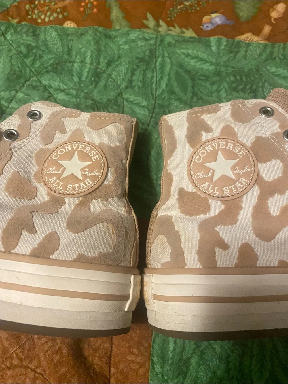 Converse High Top Lace-Up shoes- cream and tan leopard/cheetah